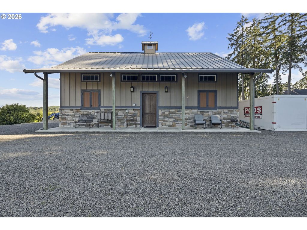 Image 39 of property listing at 9850 Nw HOMESTEAD Ln, Carlton, OR 97111