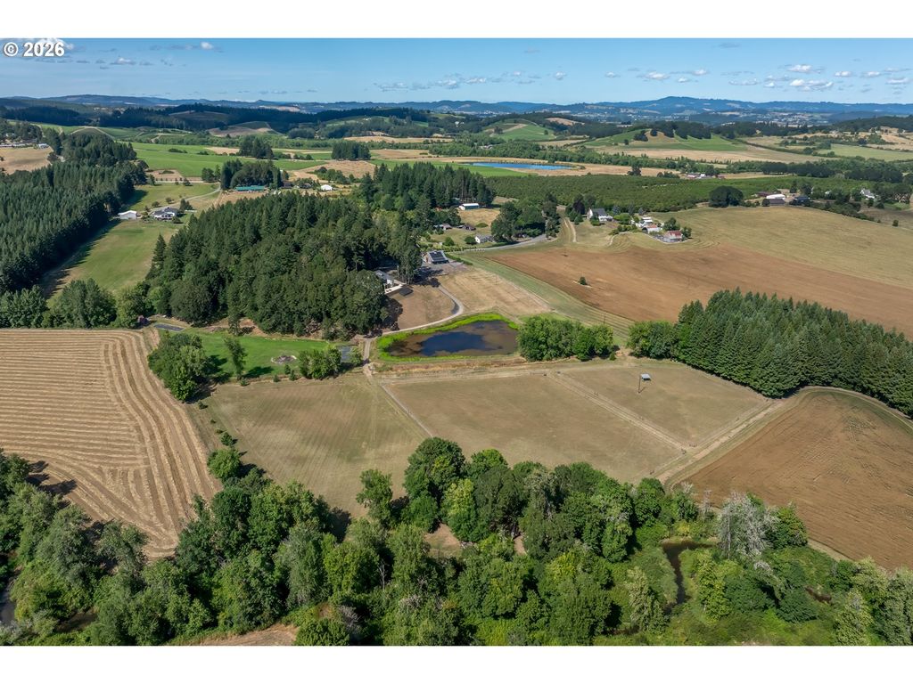 Image 46 of property listing at 9850 Nw HOMESTEAD Ln, Carlton, OR 97111
