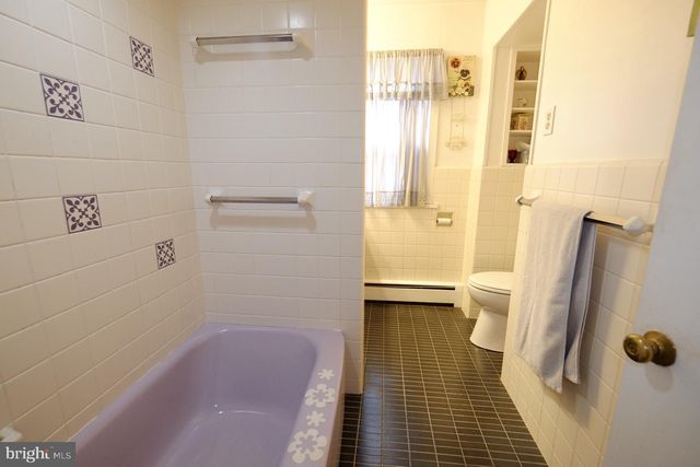 38 E 4TH ST, Lansdale, PA 19446