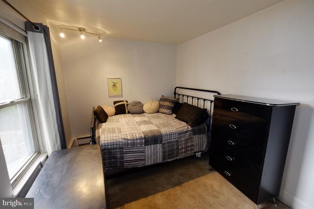 38 E 4TH ST, Lansdale, PA 19446