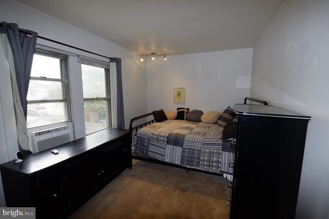 38 E 4TH ST, Lansdale, PA 19446