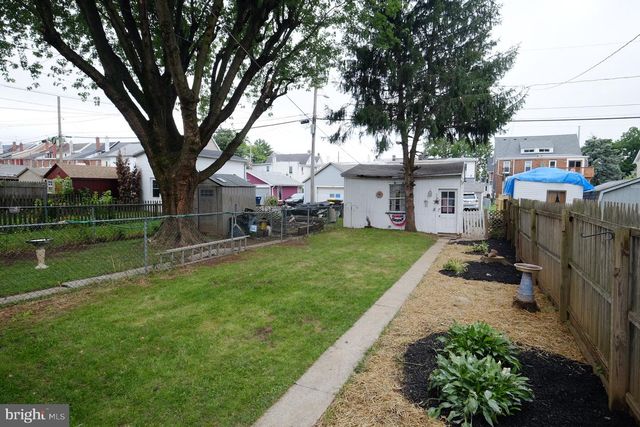 38 E 4TH ST, Lansdale, PA 19446