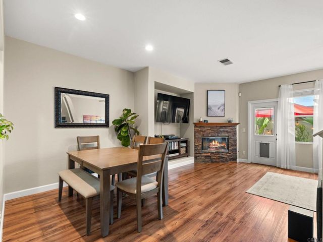 625 Sumner Way 4, Oceanside, CA 92058