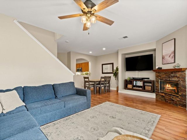 625 Sumner Way 4, Oceanside, CA 92058