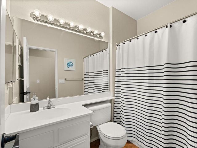 625 Sumner Way 4, Oceanside, CA 92058