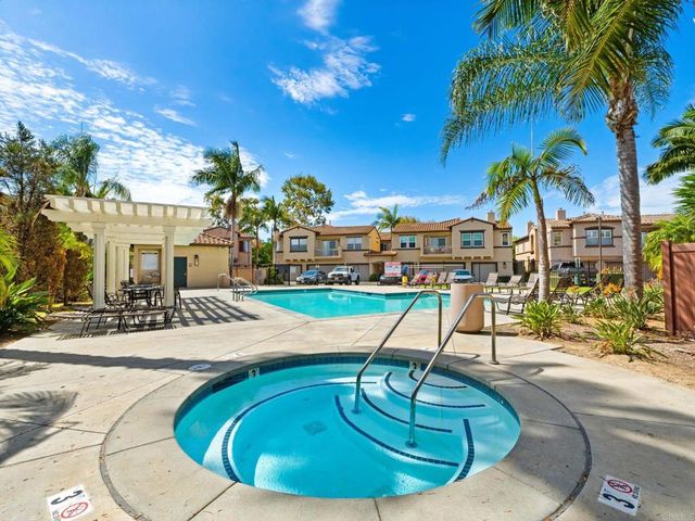 625 Sumner Way 4, Oceanside, CA 92058