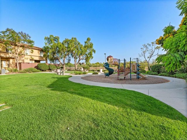 625 Sumner Way 4, Oceanside, CA 92058