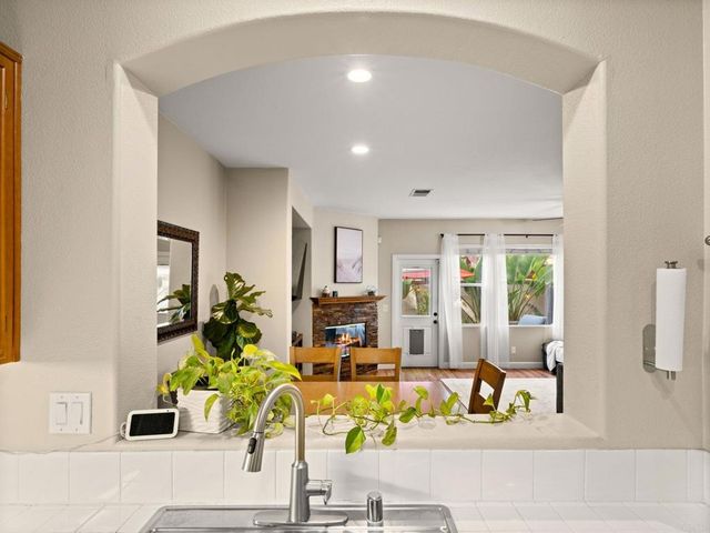625 Sumner Way 4, Oceanside, CA 92058