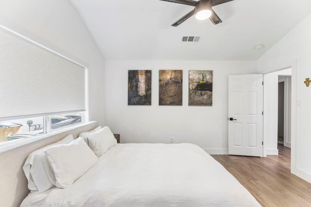 7308 Saffron ST, Austin, TX 78749