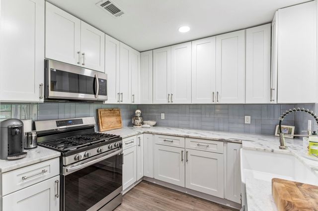 7308 Saffron ST, Austin, TX 78749