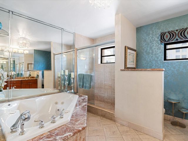 2930 NE 164th St, North Miami Beach, FL 33160