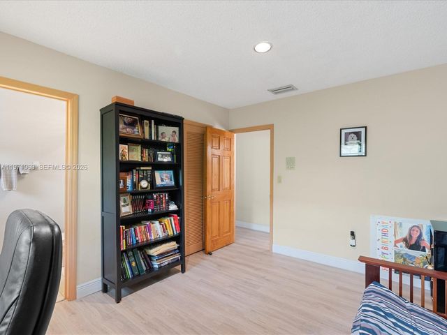 2930 NE 164th St, North Miami Beach, FL 33160