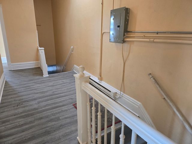 3 National Street 3, Elgin, IL 60123