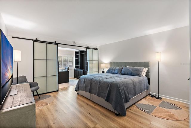 200 36TH AVENUE N 104A, St Petersburg, FL 33704