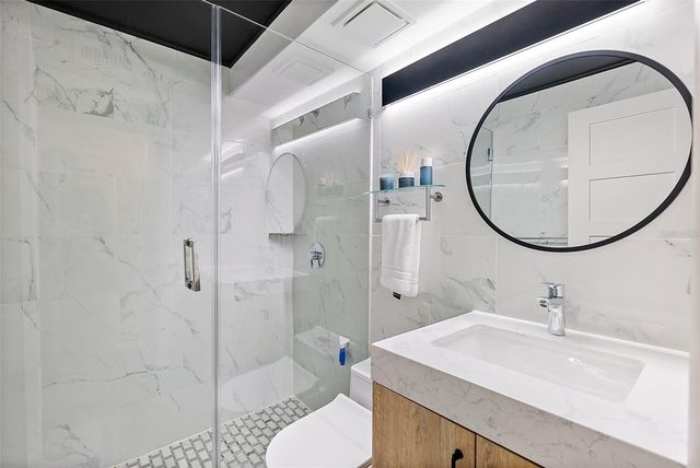 200 36TH AVENUE N 104A, St Petersburg, FL 33704