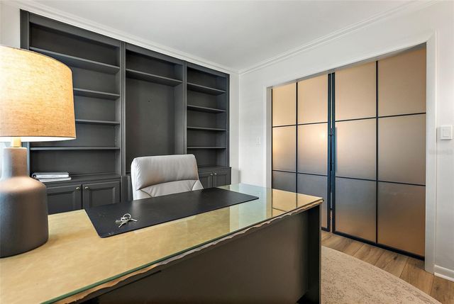 200 36TH AVENUE N 104A, St Petersburg, FL 33704