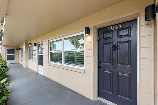 200 36TH AVENUE N 104A, St Petersburg, FL 33704