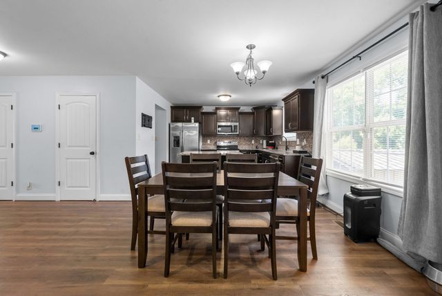 789 Banister Dr, Clarksville, TN 37042