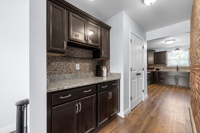 789 Banister Dr, Clarksville, TN 37042