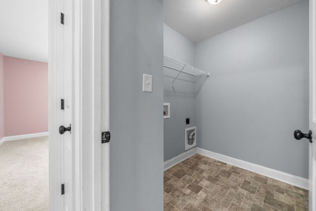 789 Banister Dr, Clarksville, TN 37042
