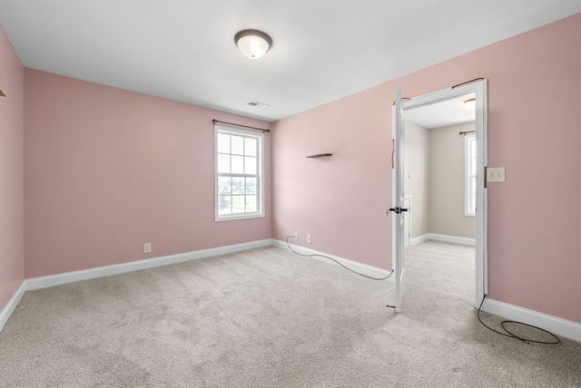 789 Banister Dr, Clarksville, TN 37042