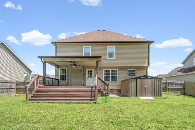 789 Banister Dr, Clarksville, TN 37042
