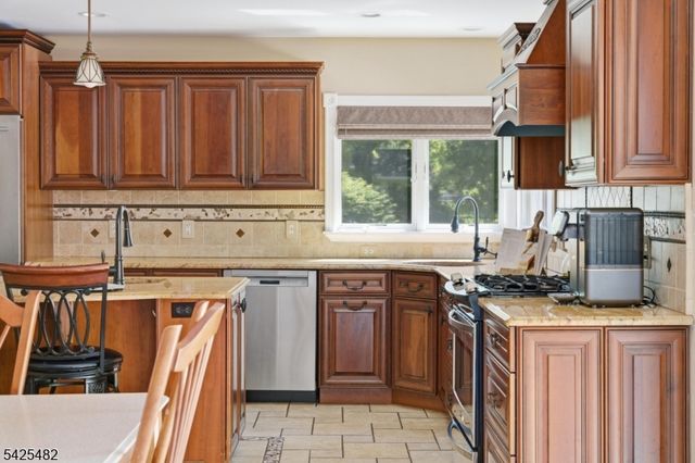 11 BARBARA DRIVE, Hillsborough Twp., NJ 08844