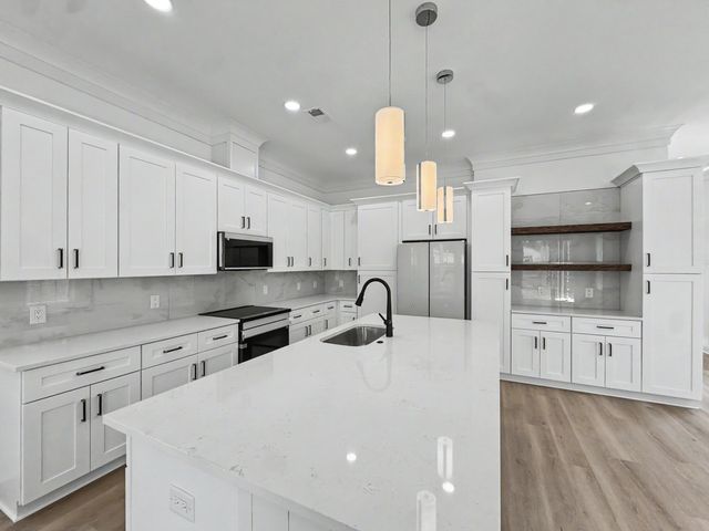 1988 Irving Avenue, North Charleston, SC 29405