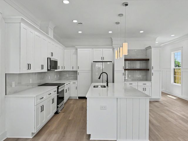 1988 Irving Avenue, North Charleston, SC 29405