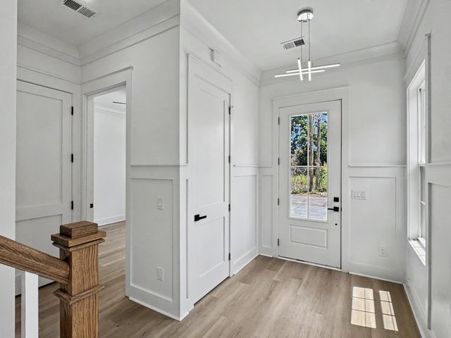 1988 Irving Avenue, North Charleston, SC 29405