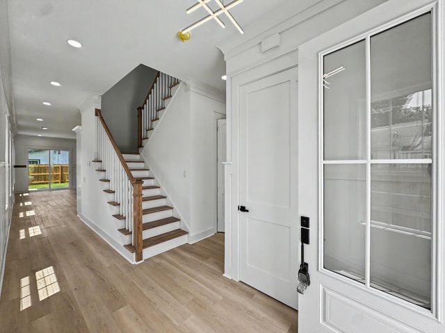 1988 Irving Avenue, North Charleston, SC 29405