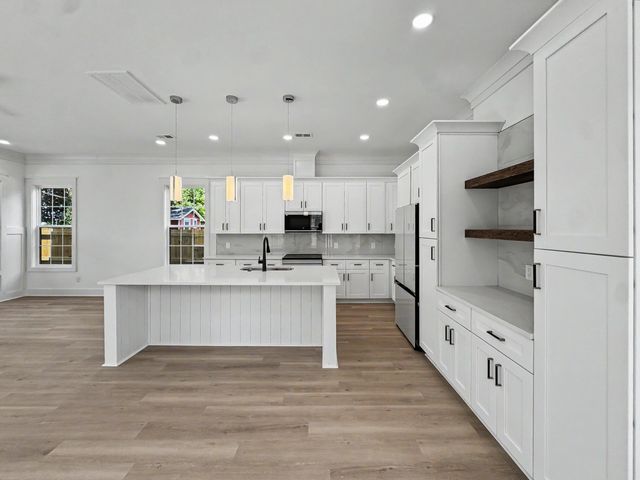 1988 Irving Avenue, North Charleston, SC 29405