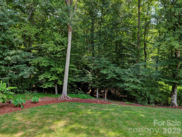 216 Paradise Drive, Belmont, NC 28012