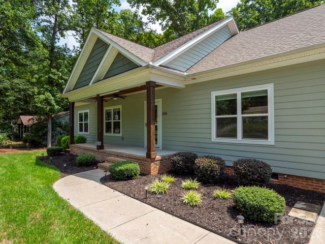 216 Paradise Drive, Belmont, NC 28012