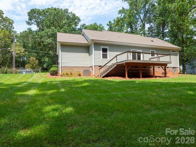 216 Paradise Drive, Belmont, NC 28012