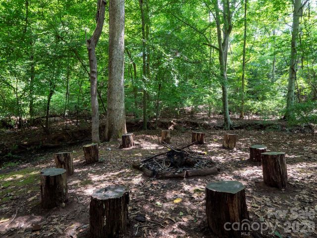 216 Paradise Drive, Belmont, NC 28012