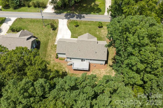 216 Paradise Drive, Belmont, NC 28012