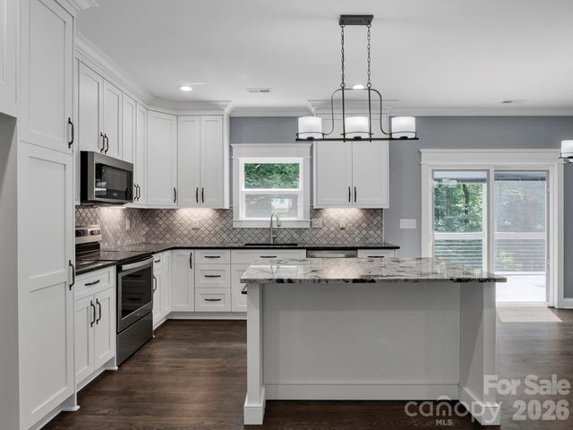 216 Paradise Drive, Belmont, NC 28012