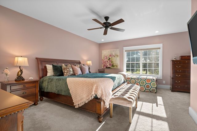 1421 Lawrence Ln, Springfield, TN 37172