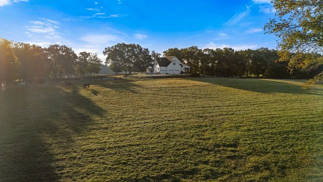 1421 Lawrence Ln, Springfield, TN 37172