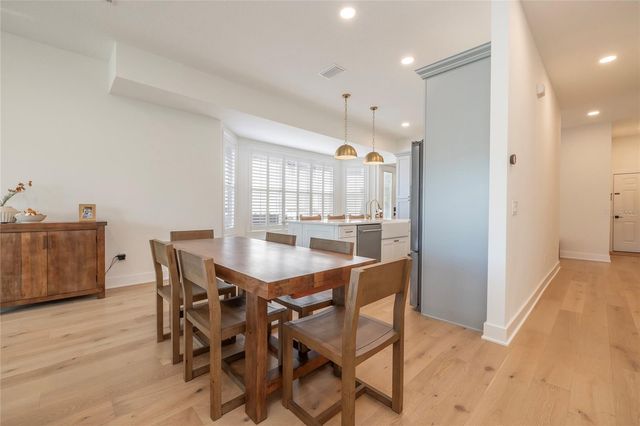 372 LARBOARD WAY, Clearwater Beach, FL 33767