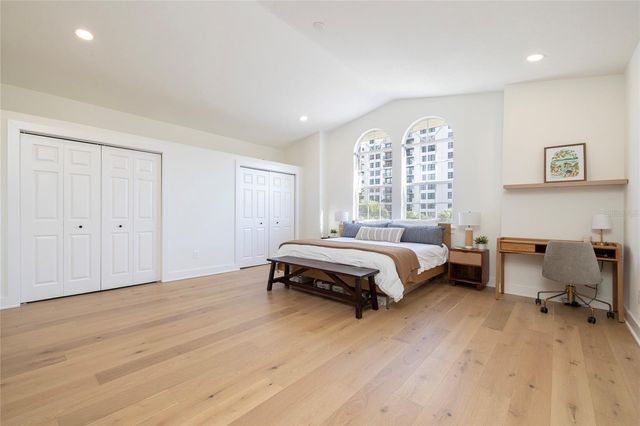 372 LARBOARD WAY, Clearwater Beach, FL 33767