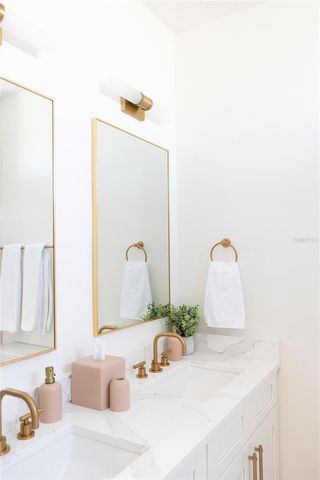 372 LARBOARD WAY, Clearwater Beach, FL 33767