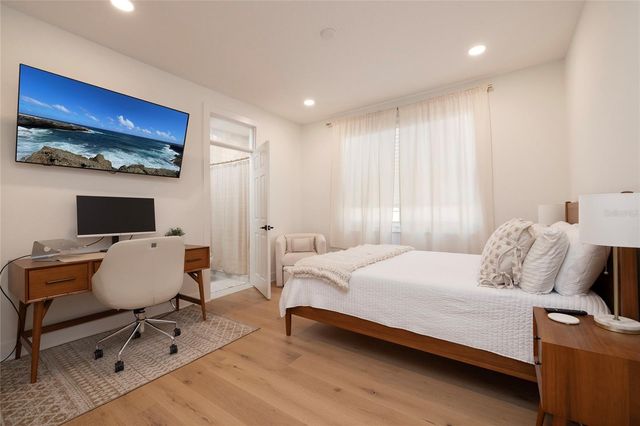 372 LARBOARD WAY, Clearwater Beach, FL 33767