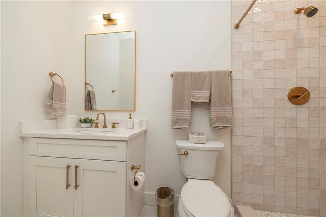 372 LARBOARD WAY, Clearwater Beach, FL 33767