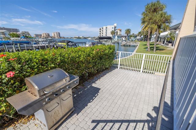 372 LARBOARD WAY, Clearwater Beach, FL 33767
