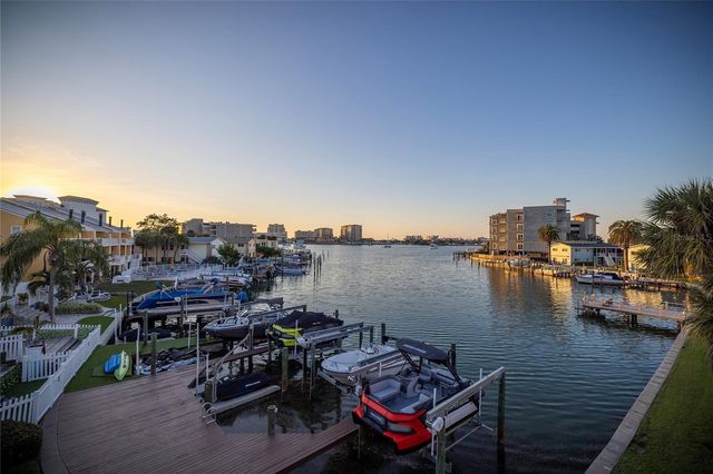 372 LARBOARD WAY, Clearwater Beach, FL 33767