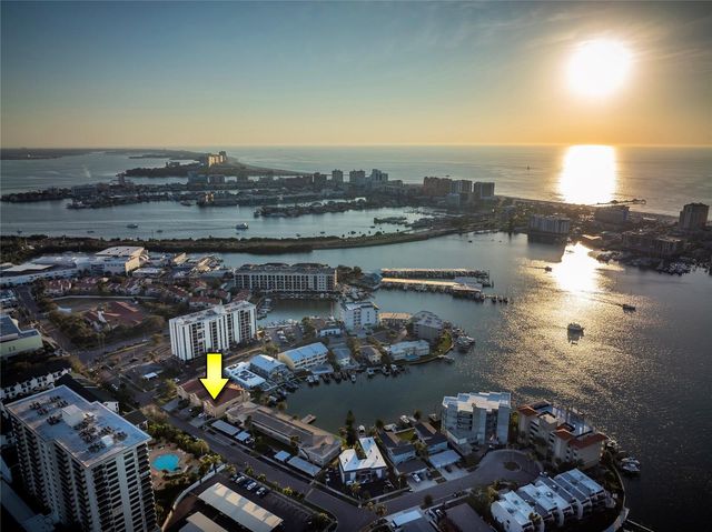 372 LARBOARD WAY, Clearwater Beach, FL 33767