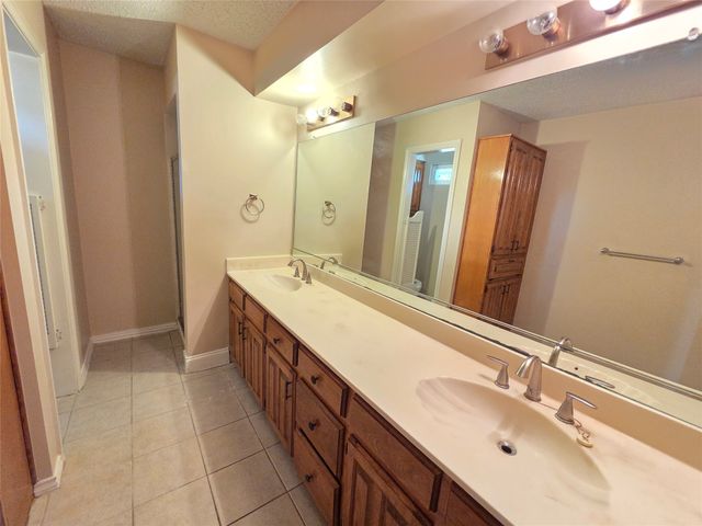 2011 Stradivarius Lane, Carrollton, TX 75007