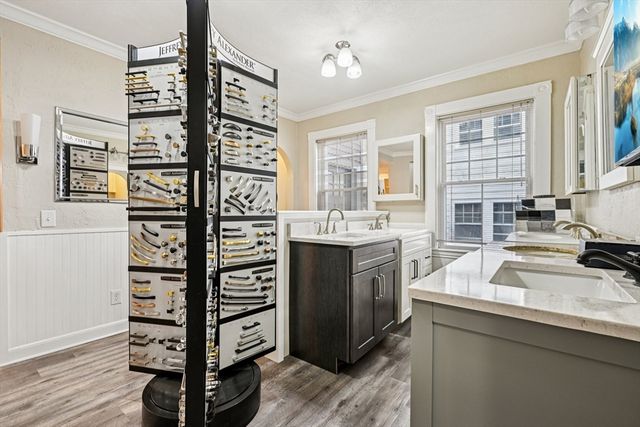 327 Central Street, Saugus, MA 01906